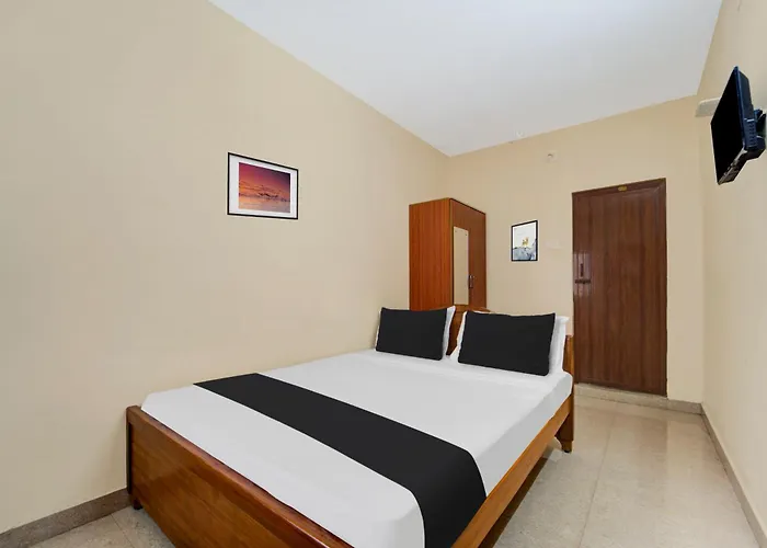Super Hotel O Chinnamuthu Main Street