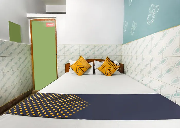 Spot On Taj Guest House
