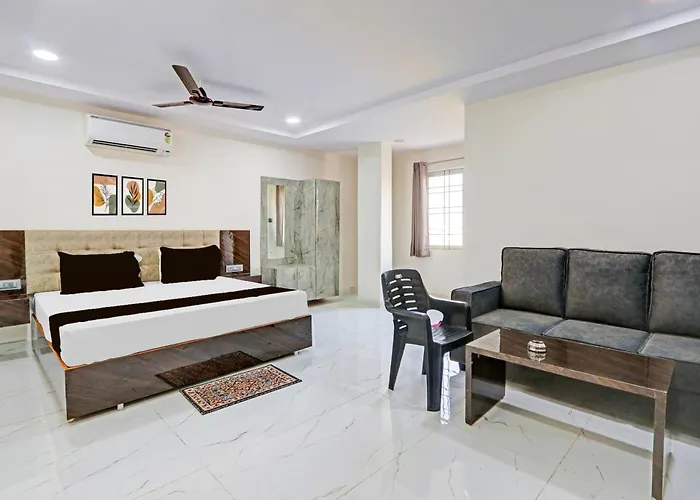 Hotel O Lotus Grand