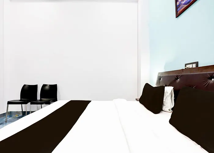 Super Hotel O Jk06 Residency, Rooftop & Restaurant
