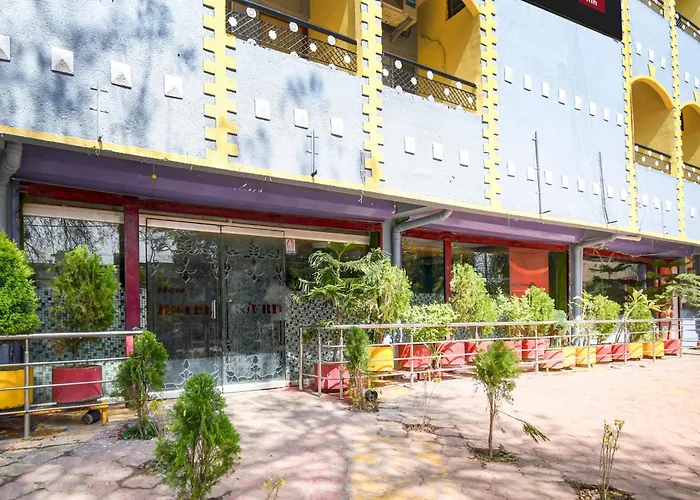 Hotel Gouri Inn