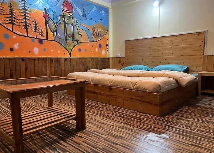 Wander Nest Manali Luxurious Rooms With Mountain And River View