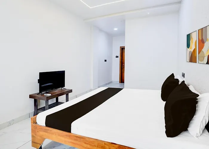 Hotel O The Grand Shreeji