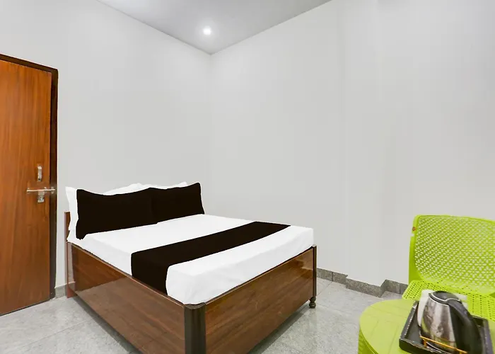 Spot On Hotel Royal Inn