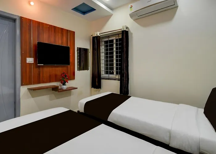 Super Collection O Khajaguda Hills Formerly Sri Balaji Luxury Rooms