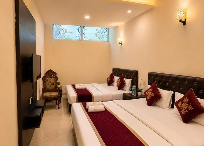 Jb Residency Hotel & Banquets !! Top Rated Family Hotel In Chandigarh Tricity