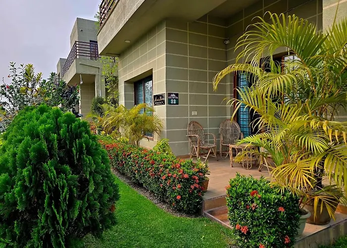 Meerah Mahal Entire Luxurious Aqua Golf Villa 32