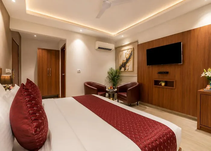 Velvet Crown Airport Stay Hotel By Elevate Group Near Terminal 3 Delhi Airport With - Free Airport Pickup