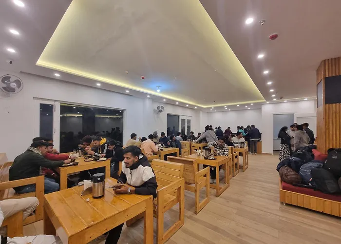 Hotel Luxe Vista Dalhousie By Snow Crest