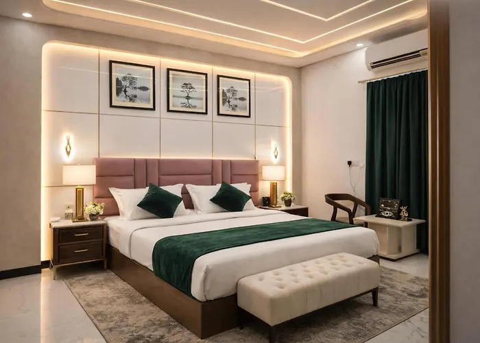 Hotel Royal Awadh Inn Near Shree Ram Mandir