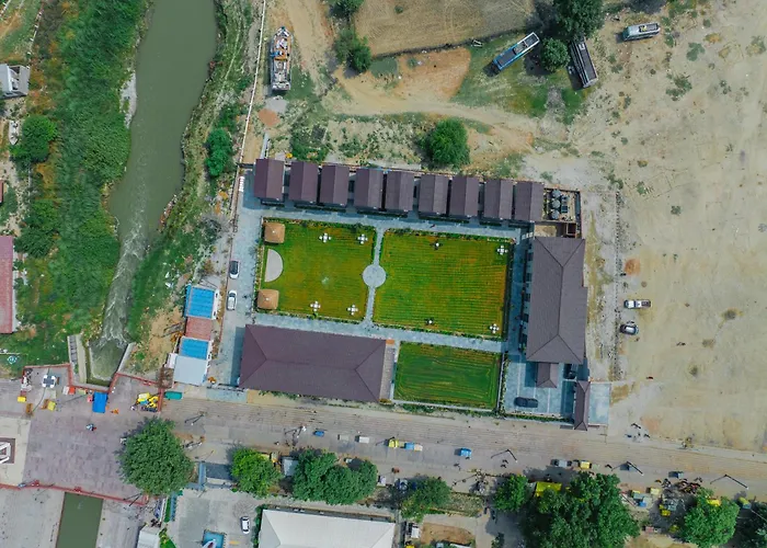 Aayovea Resort Ayodhya Near Ram Mandir & Saryu River