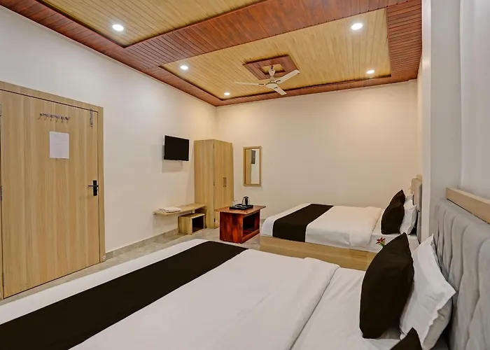 Super Hotel O Sarnath Stupa Varanasi Formerly Bollywood Guest House