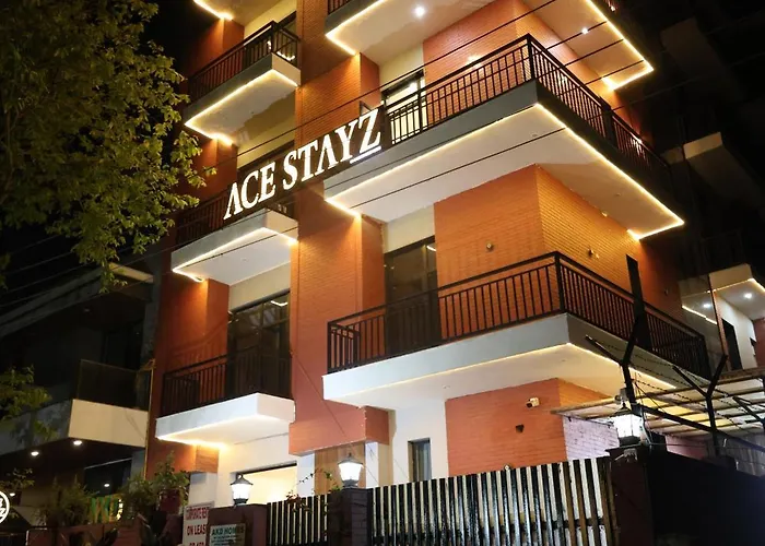 Ace Stayz - Boutique Hotel Near Dlf Mall Sector 45, Noida