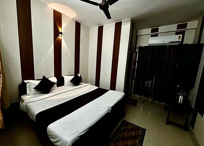 Hotel Royal Kashi Heritage Property Dashashawmedh River Ghat Property