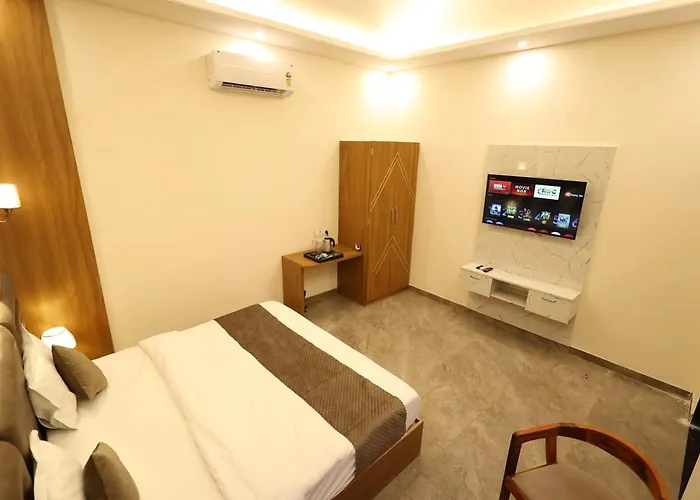 Sb Resort Rooms And Restaurant