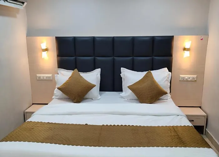 Hotel Green Land