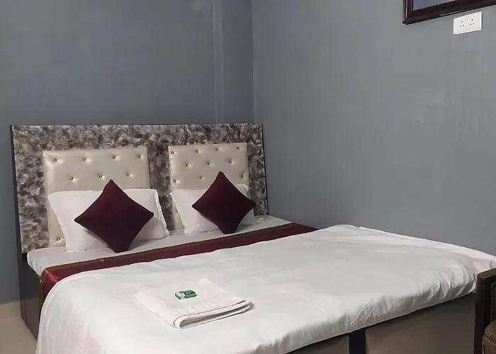Hotel Radhika Palace