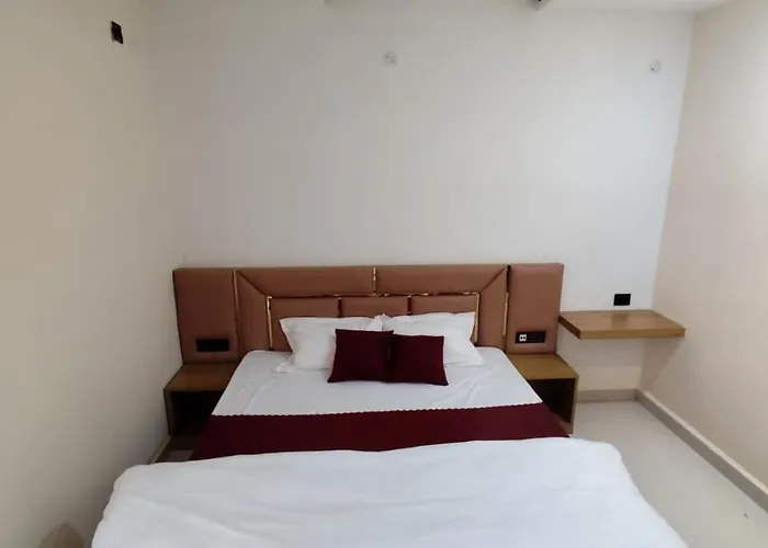 Hotel Mahadev Inn