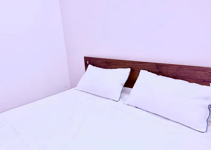 Hotel Mahadev & Guest House