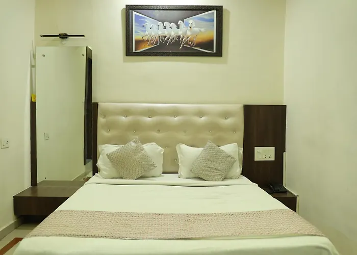 Luxury Rooms By Hotel Hari Palace