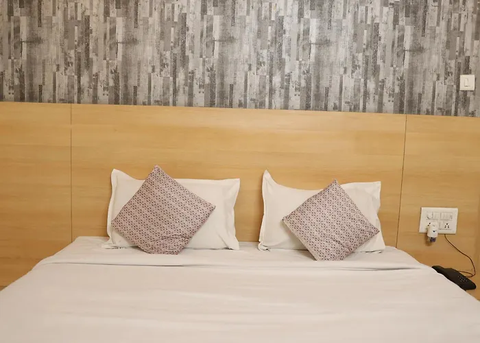 Luxury Rooms By Hotel Hari Palace