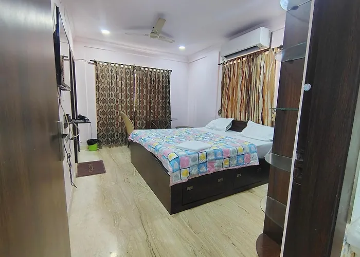 Hotel Star Spandan Inn, Near Axis Mall