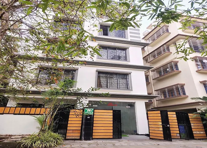 Hotel Star Spandan Inn, Near Axis Mall