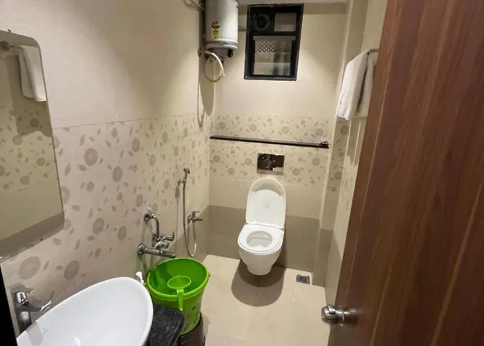 Hotel Ashoka Resort