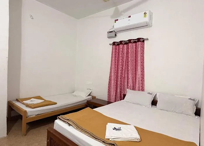 Kamalavel Mahal And Rooms
