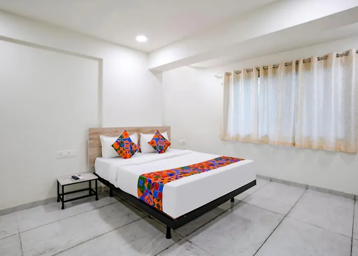 Hotel Bhakti Inn