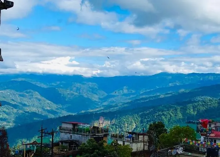 Kurseong Cottage Homestay- Home Away From Home