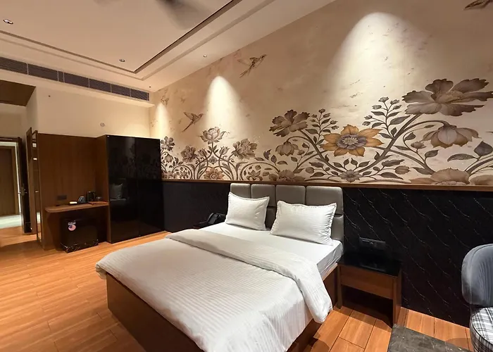City Center Suites