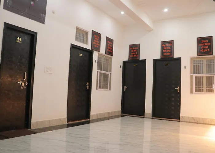Hotel Sant Kripa Stays