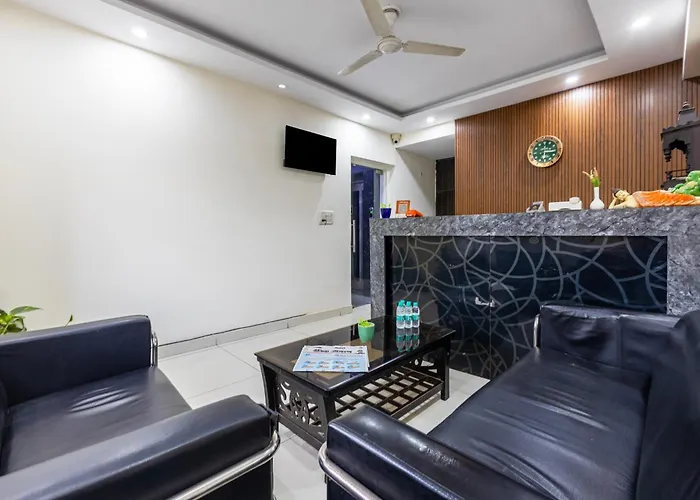 Hotel Vybe Stay Sector 19 Noida