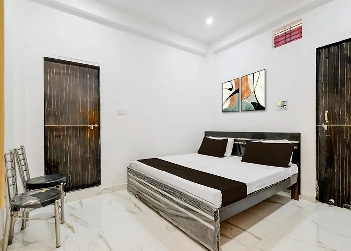 Spot On Ashadeep Hotel