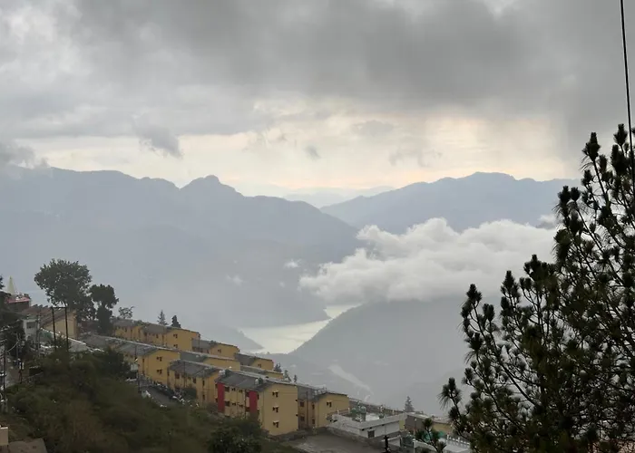 Hotel Maheshwari Tehri