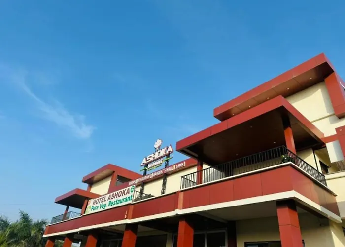 Hotel Ashoka Resort