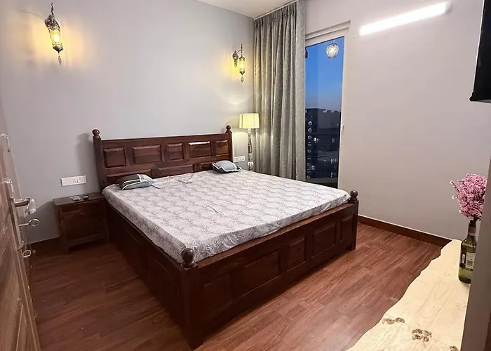 Flat In Chandigarh Skyline View 13Th Floor