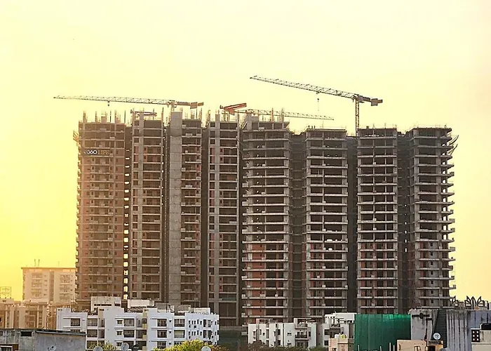 New Luxury Spacious 2Bhk Close To Main Road Sn