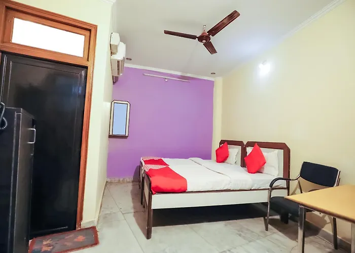 Hotel O Rishabh Guest House