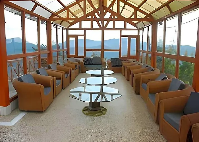 Classic Hill Top Resorts Chamba