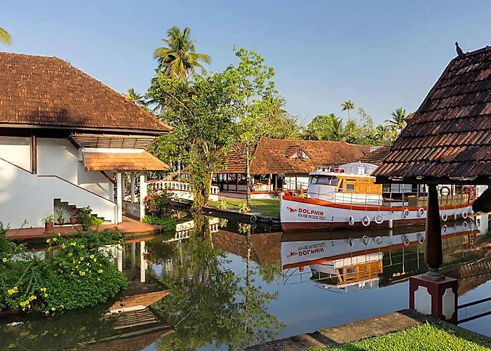 Coconut Lagoon Kumarakom- A Cgh Earth Experience