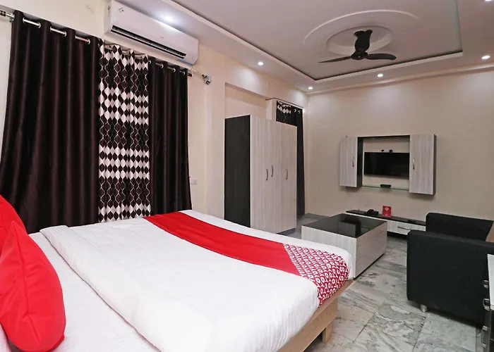 Oyo Krishna Hotel