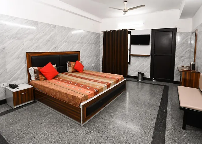 Hotel Amar Leela