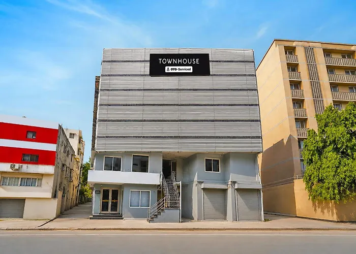 Townhouse Netaji Road Hotel Ahmedabad