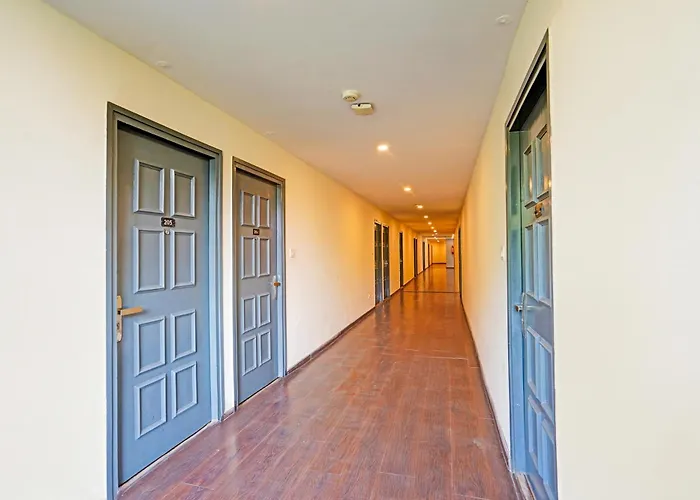 Townhouse Netaji Road Hotel Ahmedabad