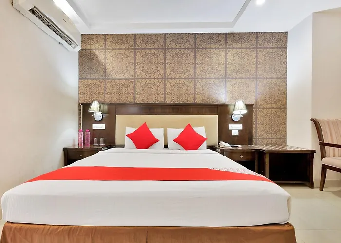 Super Hotel O Rudra Grand