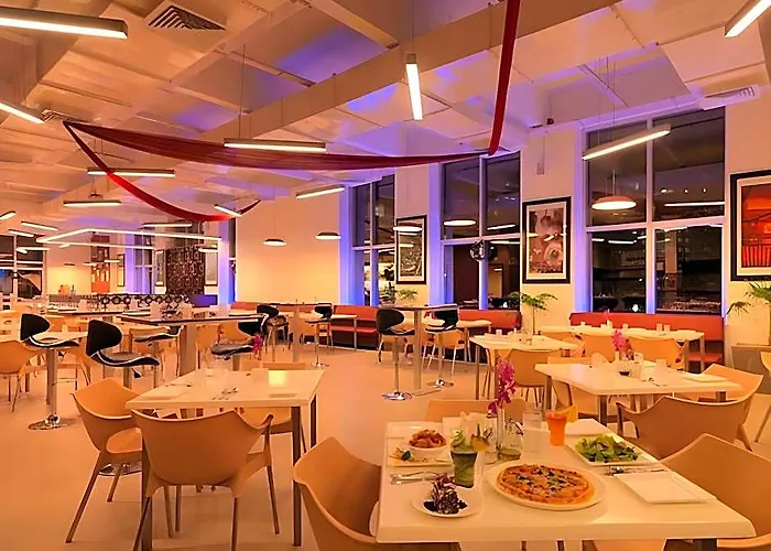 24 Tech Hotel