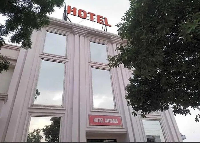 Shyama Hotel