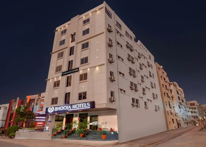Townhouse Oak Bhooja Hotels Hyderabad